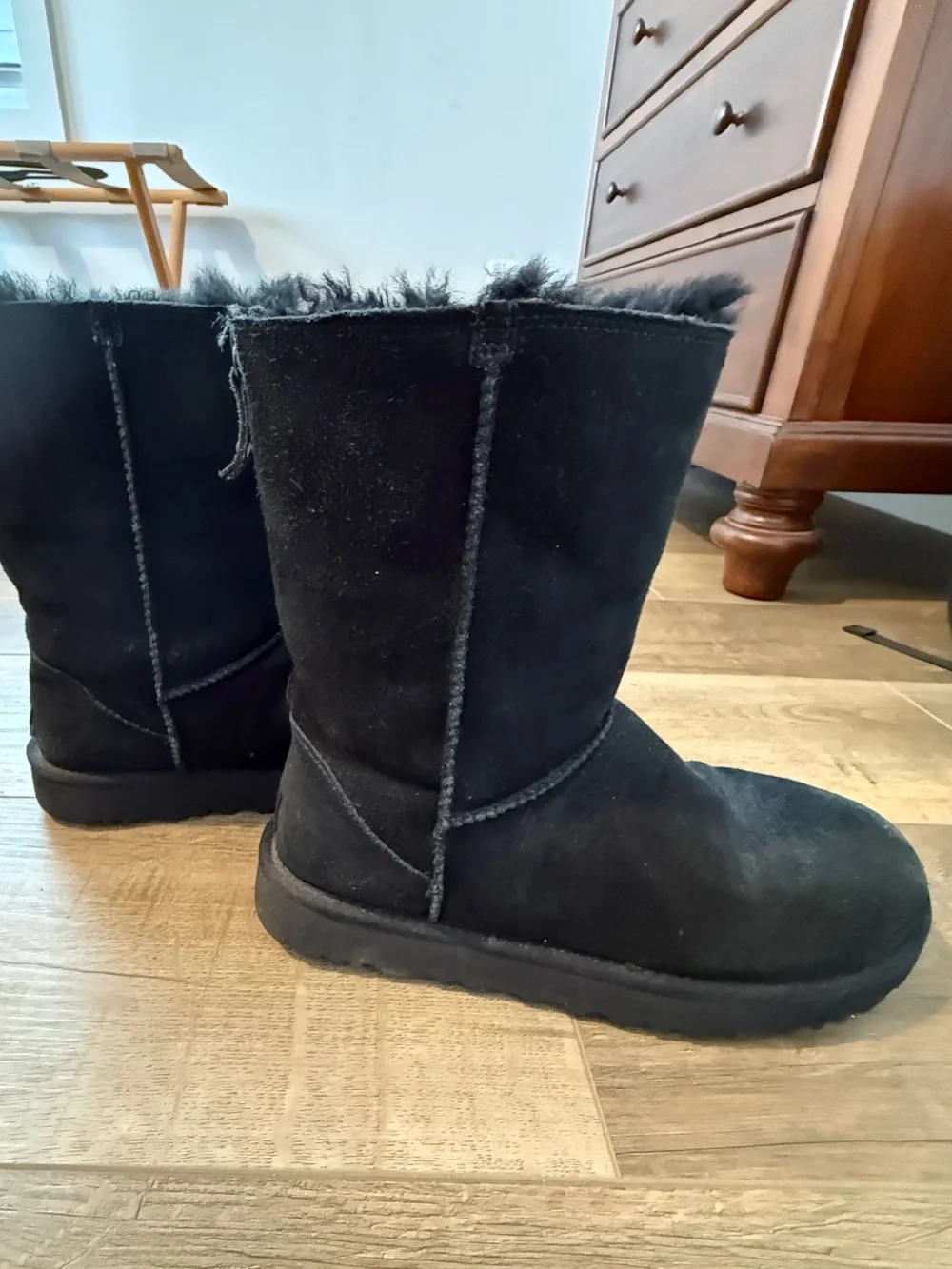 UGG Black Mid-Calf Shearling Suede Winter Boots, Size 9